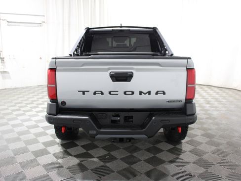 Used 2025 Toyota Tacoma 4x4 Double Cab Hybrid image 33