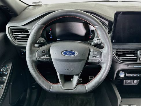 Used 2024 Ford Escape ST-Line w/ Tech Pack #1 AWD/4WD image 18