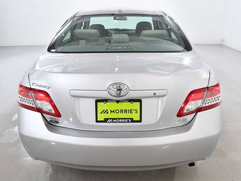 Used 2010 Toyota Camry SE image 13