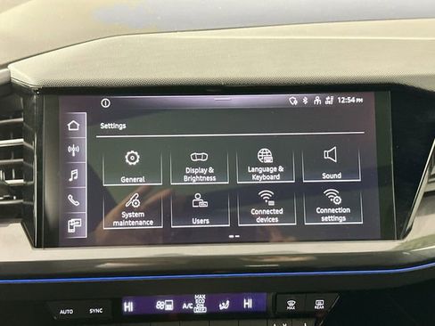 Used 2025 Audi Q4 e-tron Premium Plus w/ Premium Plus image 16