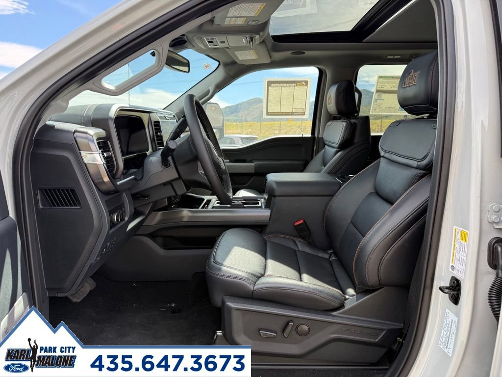 New 2026 Ford F350 Lariat w/ Black Appearance Package AWD/4WD image 16