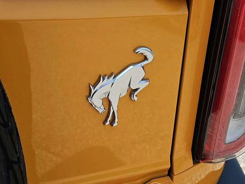 Used 2022 Ford Bronco Outer Banks AWD/4WD image 5