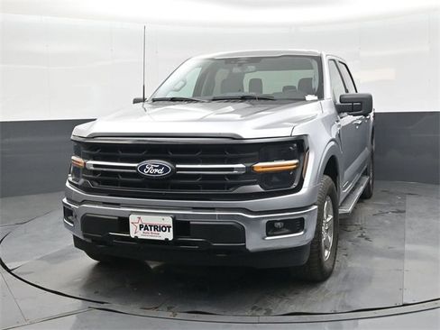 Used 2024 Ford F150 XLT w/ Mobile Office Package image 8
