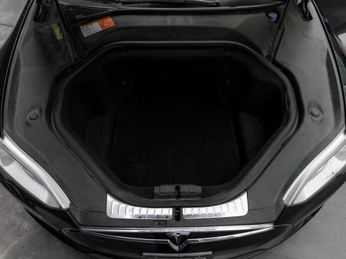 Used 2013 Tesla Model S Performance image 34
