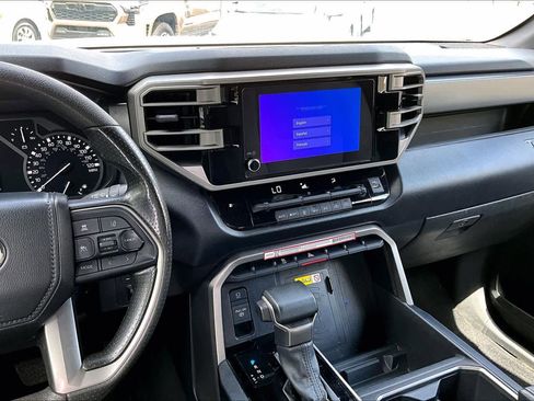Used 2025 Toyota Tundra SR5 AWD/4WD image 7