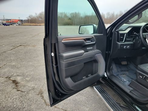 Certified 2025 GMC Sierra 1500 Denali AWD/4WD image 15