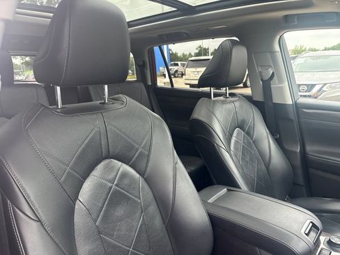 Used 2020 Toyota Highlander Platinum AWD/4WD image 27