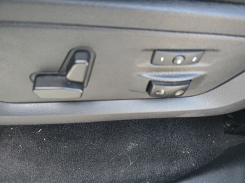 Used 2016 RAM 1500 Limited image 16