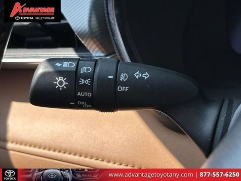 Used 2023 Toyota Highlander Platinum AWD/4WD image 29