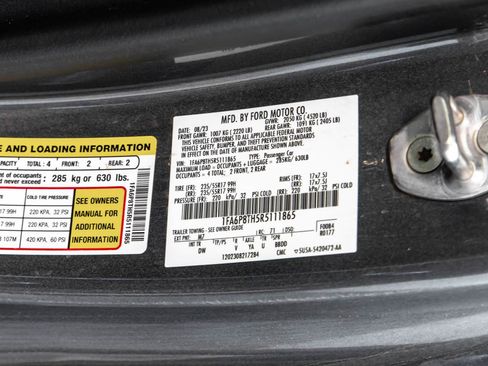 Used 2024 Ford Mustang Coupe RWD image 19