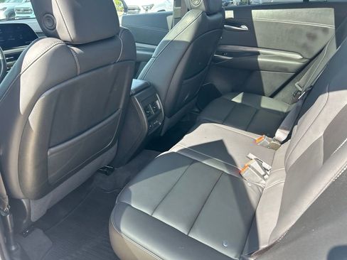 Used 2024 Cadillac XT4 Premium Luxury w/ Active Safety Package AWD/4WD image 15