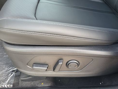 New 2026 Kia Sorento S AWD/4WD image 8
