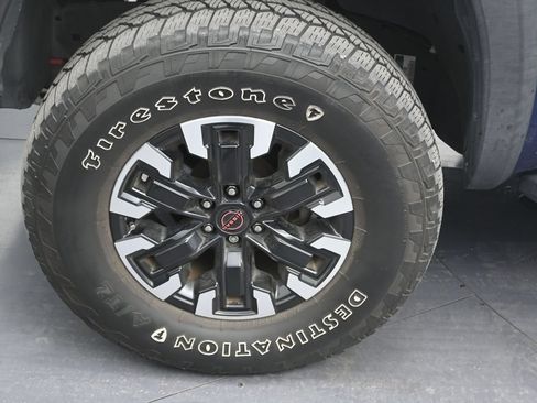 Used 2022 Nissan Frontier PRO-4X AWD/4WD image 9