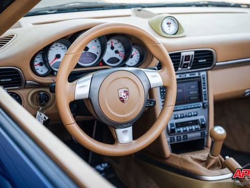 Used 2006 Porsche 911 Carrera 4S image 8