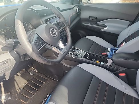 Used 2023 Nissan Kicks SR w/ SR Premium Package image 14