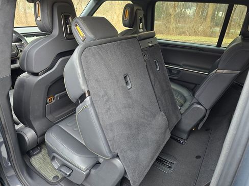 Used 2024 Rivian R1S Adventure image 18