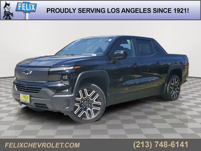 New 2026 Chevrolet Silverado EV W/T w/ LPO, Custom Package