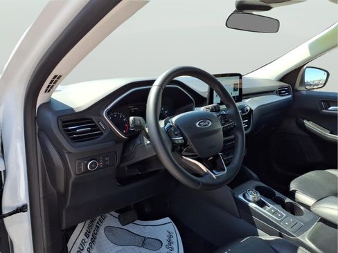 Used 2022 Ford Escape SEL FWD image 12