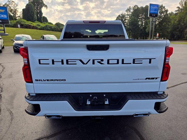 Used 2024 Chevrolet Silverado 1500 RST AWD/4WD image 7