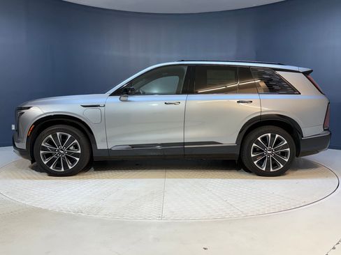 New 2026 Cadillac Vistiq Sport AWD/4WD image 2