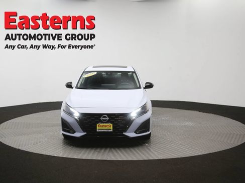 Used 2023 Nissan Altima 2.5 SR w/ SR Premium Package AWD/4WD image 53