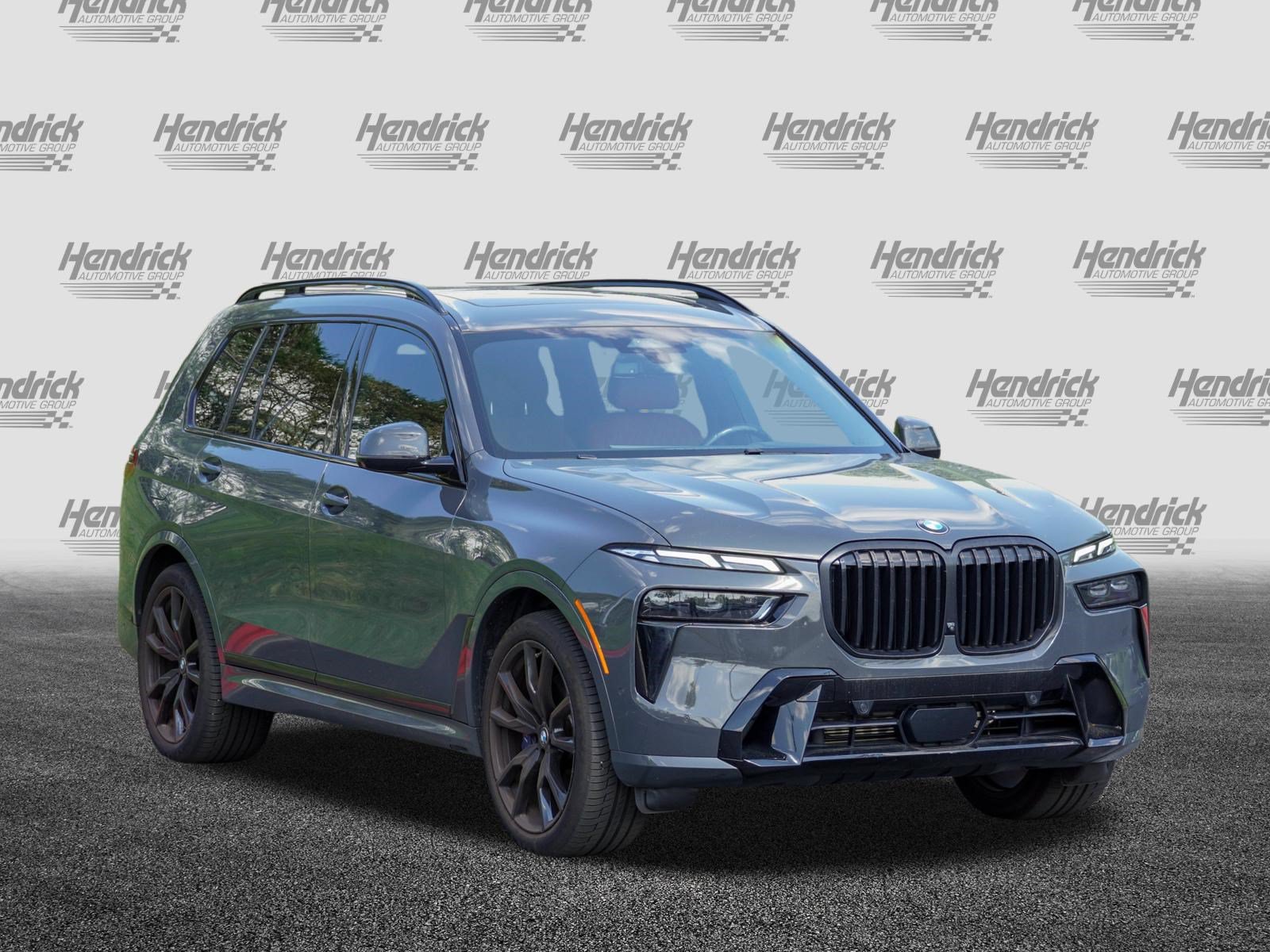 Certified 2024 BMW X7 xDrive40i w/ M Sport Package AWD/4WD image 2