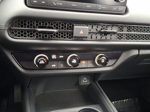 Certified 2025 Honda HR-V LX image 15