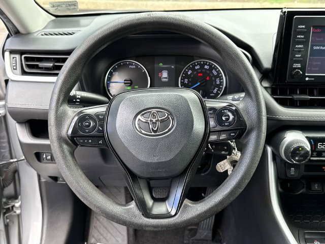 Used 2022 Toyota RAV4 LE AWD/4WD image 18