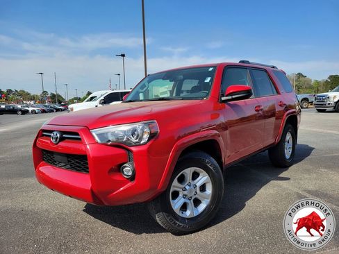 Used 2024 Toyota 4Runner SR5 RWD image 1