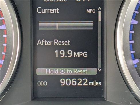 Certified 2019 Toyota Highlander LE FWD image 11