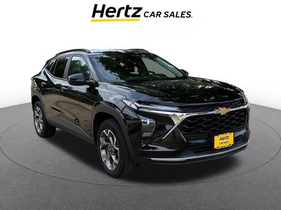 Used 2025 Chevrolet Trax LT