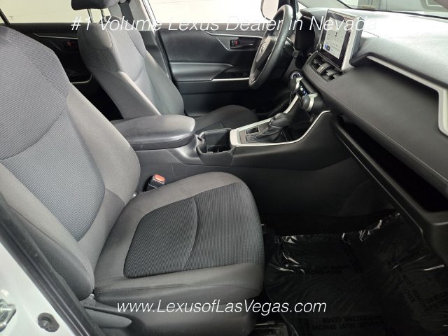 Used 2023 Toyota RAV4 LE AWD/4WD image 22