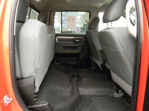 Used 2018 RAM 1500 Classic SLT AWD/4WD image 19