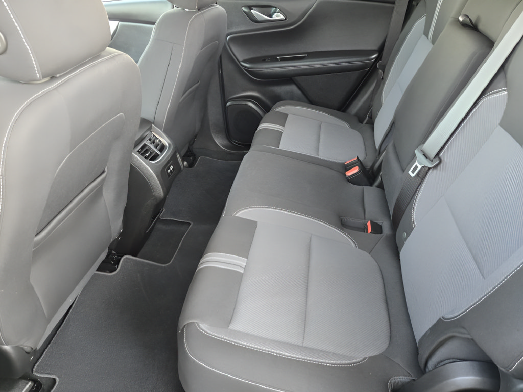 Used 2024 Chevrolet Blazer LT w/ Convenience Package FWD image 29