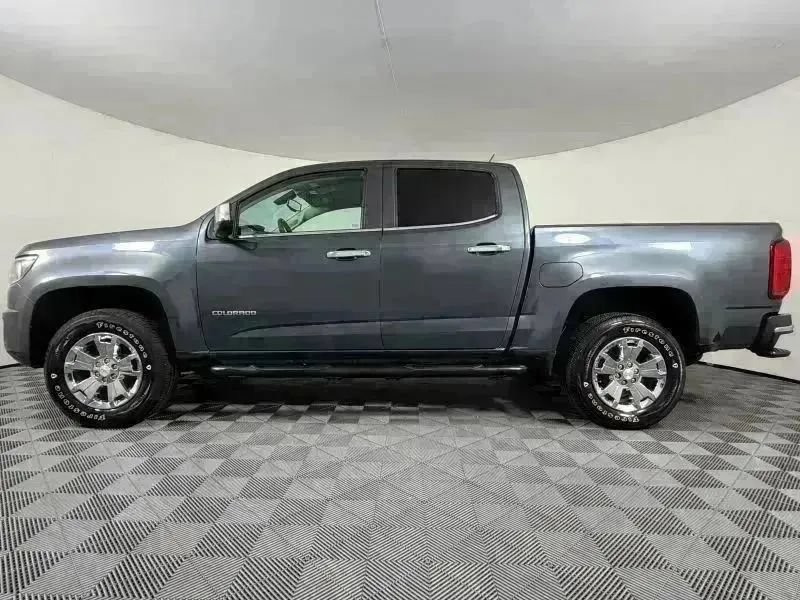 Used 2015 Chevrolet Colorado LT w/ Luxury Package RWD image 47