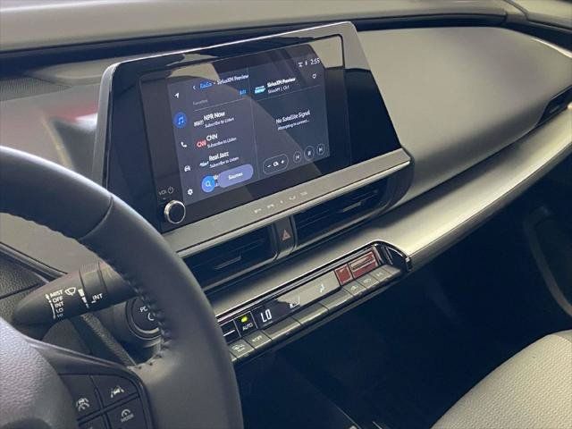 Certified 2025 Toyota Prius LE FWD image 21