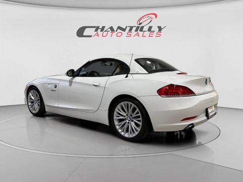 Used 2009 BMW Z4 sDrive35i image 3