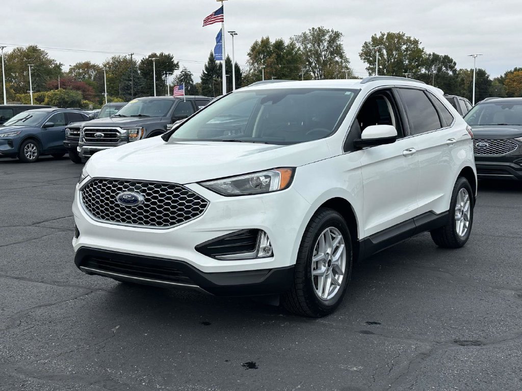 Certified 2024 Ford Edge SEL w/ Convenience Package AWD/4WD image 6
