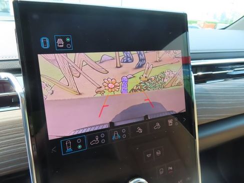 Certified 2025 GMC Sierra EV Denali AWD/4WD image 29