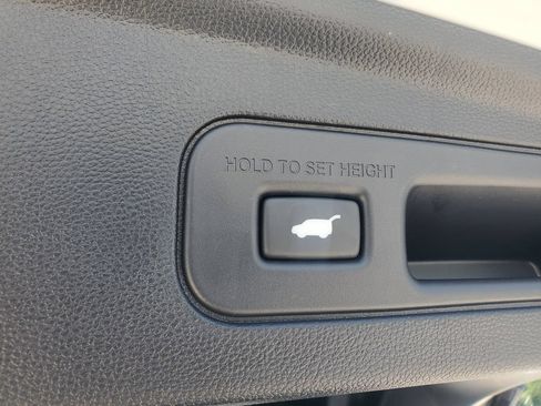 Used 2025 Acura MDX FWD w/ Technology Package image 9