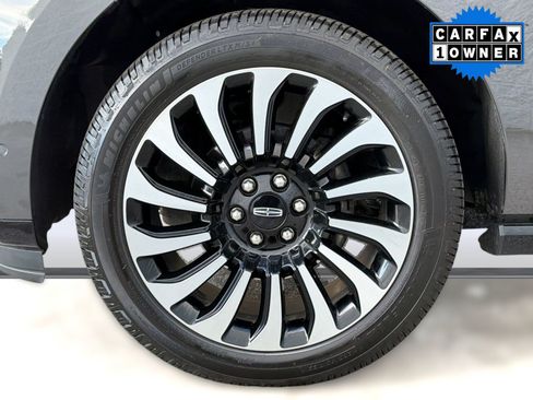 Used 2024 Lincoln Navigator L Black Label AWD/4WD image 13