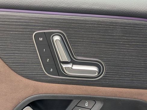 New 2026 Mercedes-Benz GLB 250 image 21
