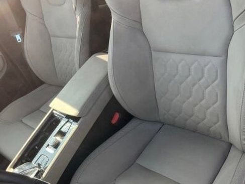 Used 2025 Volvo XC90 B5 Plus AWD/4WD image 8