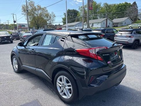 Used 2021 Toyota C-HR LE FWD image 4