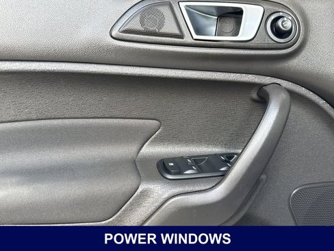 Used 2016 Ford Fiesta SE FWD image 13