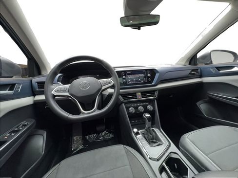 Used 2023 Volkswagen Taos SE w/ Panoramic Sunroof Package FWD image 34