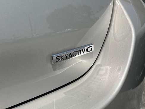 Used 2024 MAZDA MAZDA3 s FWD image 12