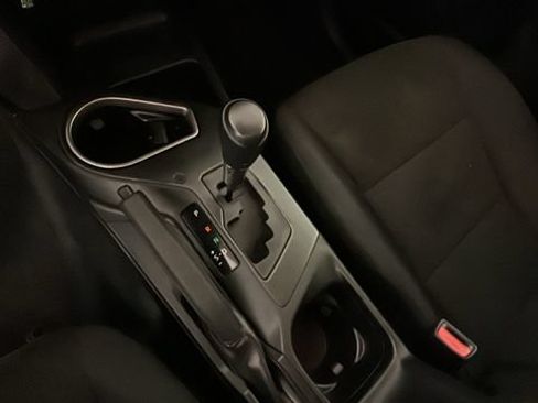 Used 2017 Toyota RAV4 LE AWD/4WD image 20