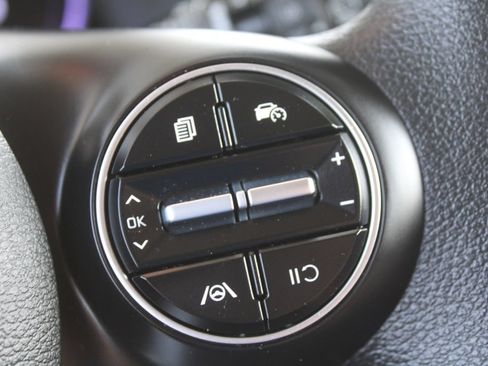 Certified 2025 Kia Soul LX w/ LX Technology Package FWD image 29