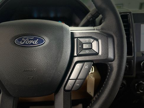 Used 2019 Ford F150 XLT w/ Equipment Group 302A Luxury AWD/4WD image 19